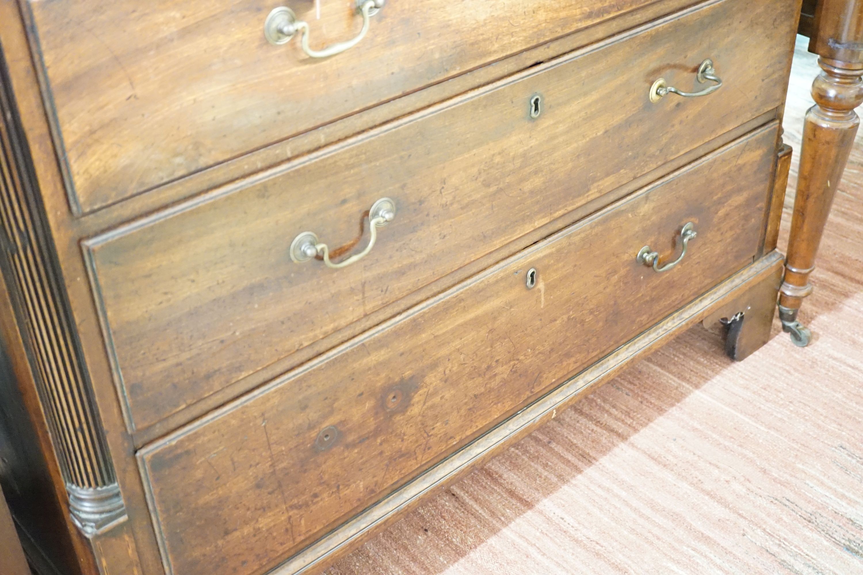 A George III North Country mahogany chest of drawers, 118 cm wide, 55 cm deep, 109 cm high